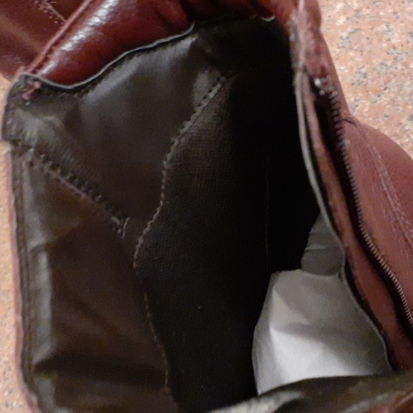 like new! sketchers burgandy wedge booties - Picture 5 of 6
